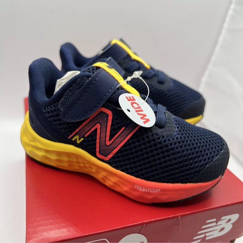 New Balance Fresh Foam Arishib4 Baby/Toddler Running Shoes- Size 4 WIDE